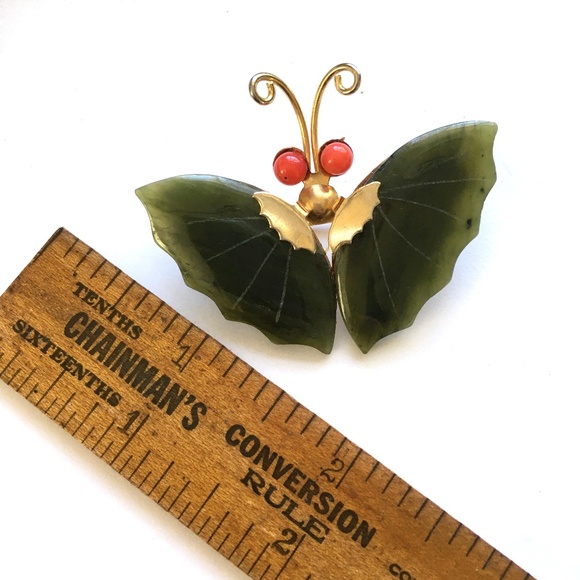 Vintage Jade Jewelry Butterfly Brooch  Gold Plated metal set with Jade and Coral - Picture 3 of 6
